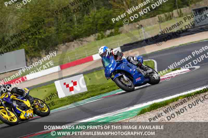 donington no limits trackday;donington park photographs;donington trackday photographs;no limits trackdays;peter wileman photography;trackday digital images;trackday photos